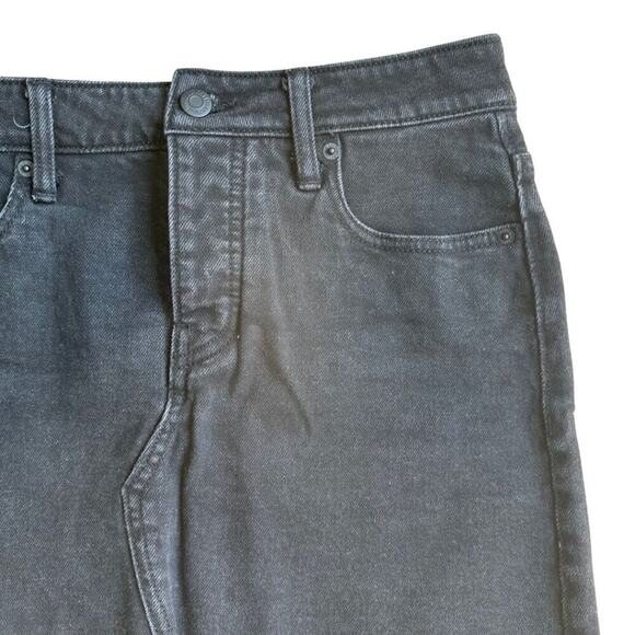 Old Navy High-Waisted OG Straight Button-Fly Black Mini Jean Skirt Black 0 - Picture 2 of 6